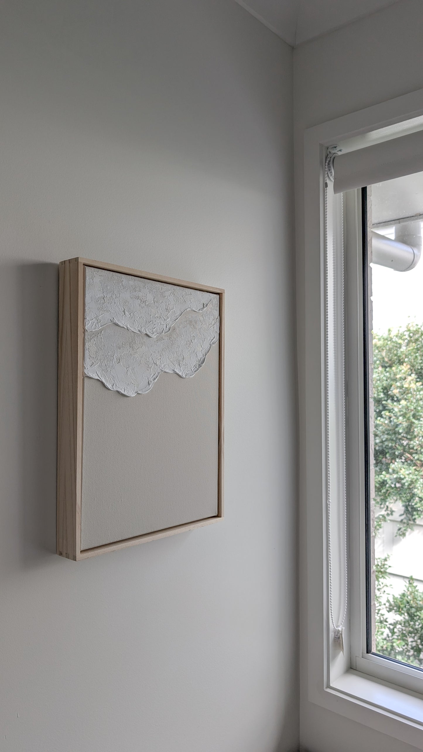 Neutral Ocean Waves Textured Wall Art – Coastal Beach House Artwork in Pinewood Frame 42x32cm