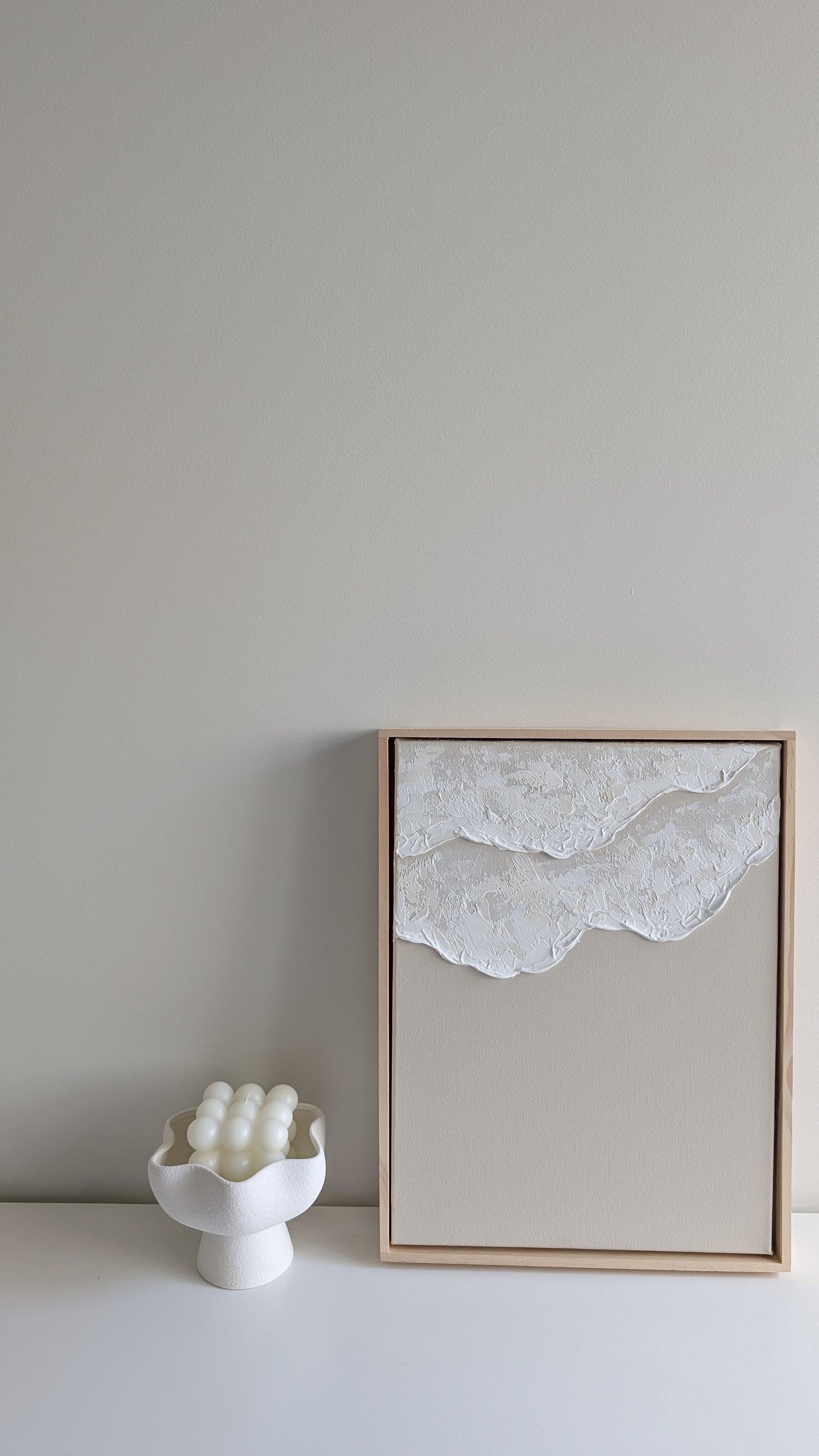 Neutral Ocean Waves Textured Wall Art – Coastal Beach House Artwork in Pinewood Frame 42x32cm