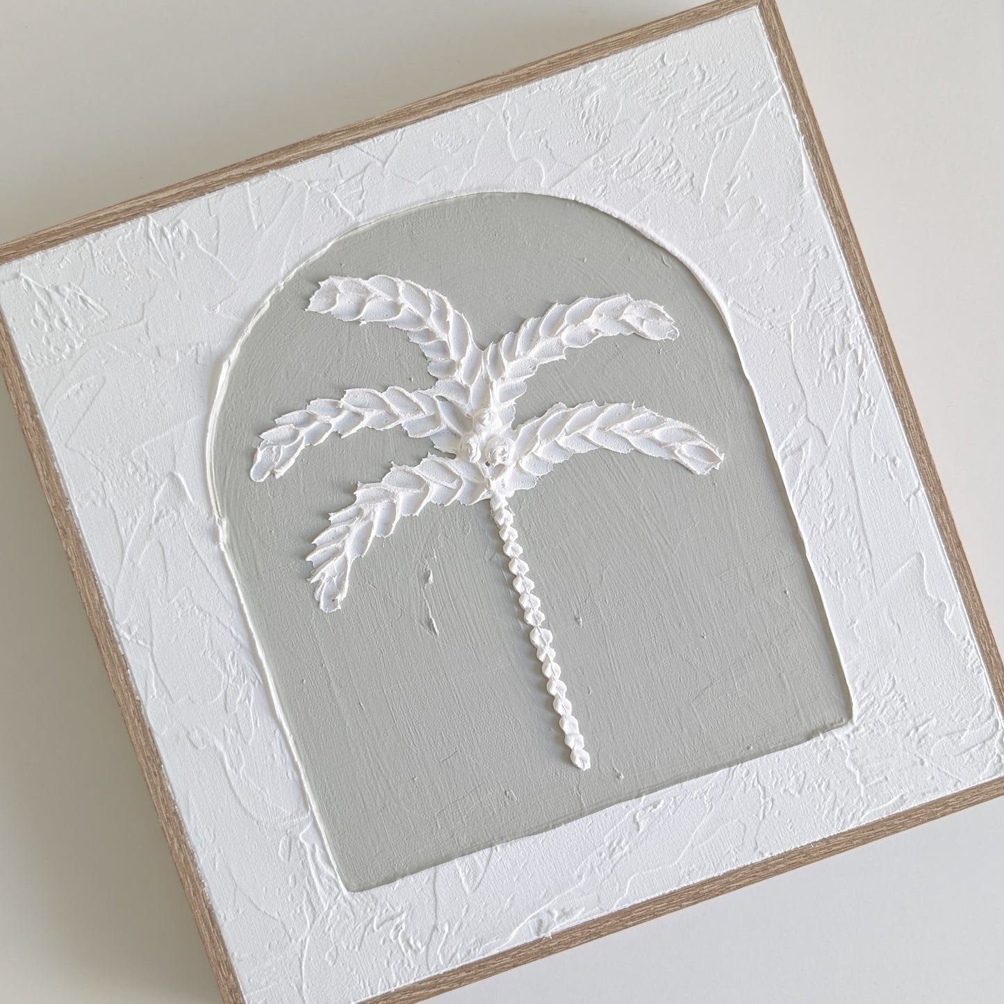 Coastal Palm Tree Textured Wall Art – Sage Green Tropical Decor 25x25cm